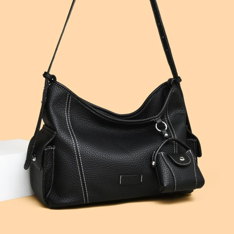 Fashionable Design Tote Bag New Retro Casual Large-capacity single shoulder underarm bag Light Luxury High-end Women's hobo Bags