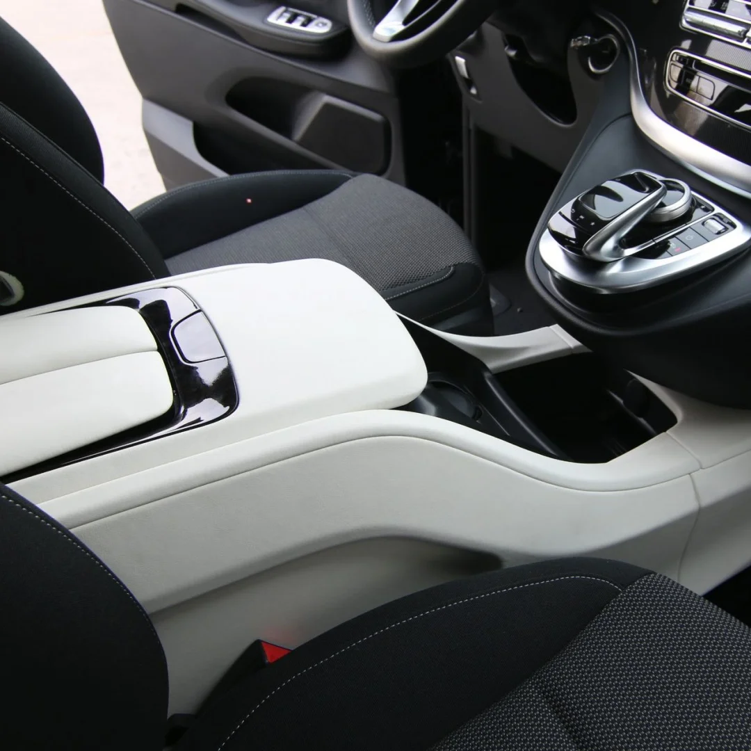Floating Car Armrest Console with Electric Refrigerator & Wireless Charger for Vito & Land Cruiser