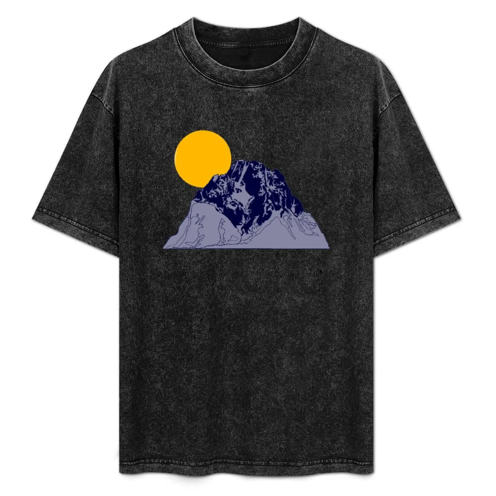 

mt moran T-Shirt Classic Graphic Short Sleeve Top