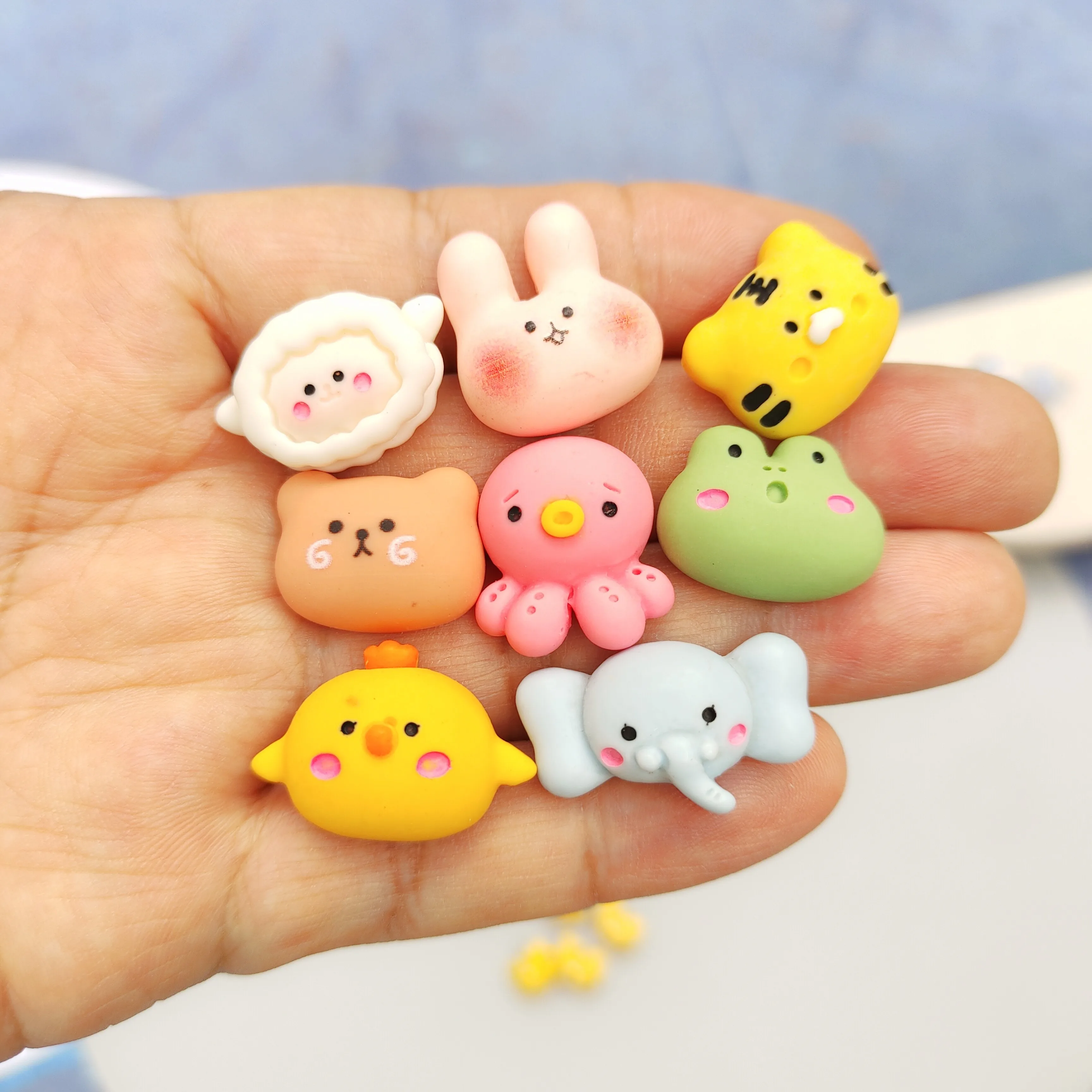 5 Stück Niedliche Cartoon-Tier 3D-Harzknöpfe, DIY Handgenähte Knöpfe, Bunte Knopf-Accessoires zur Dekoration von Kleidung