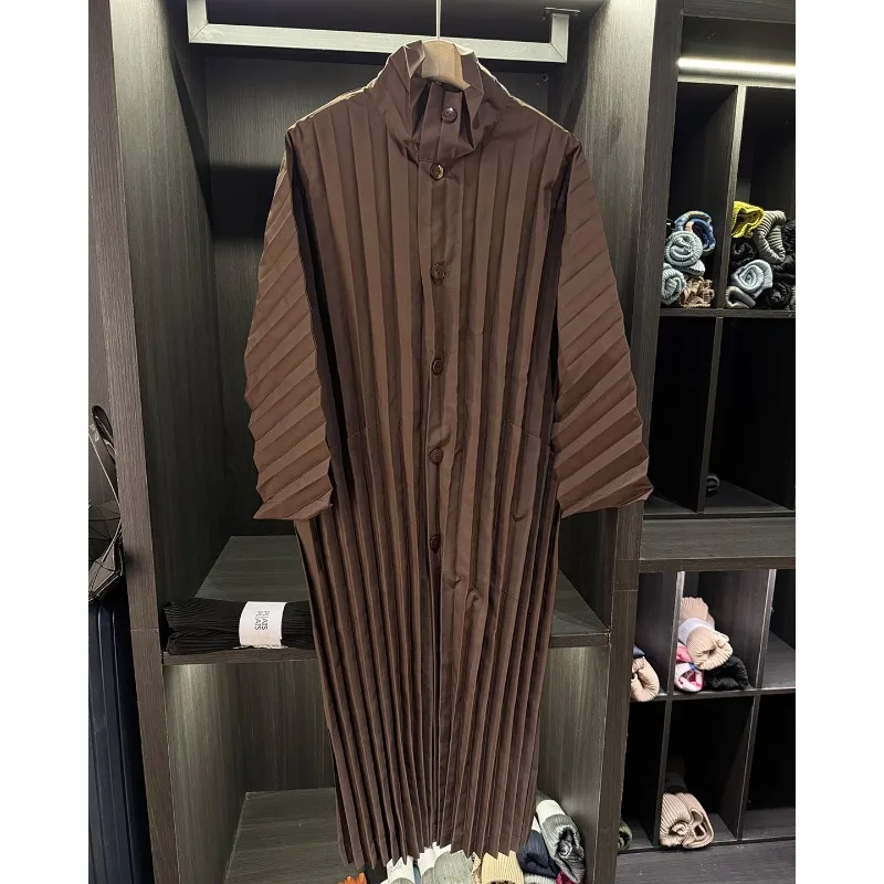 미야케 플리츠 트렌치코트 2025 가을 신상 캐주얼 긴팔 싱글 브레스티드 드레스 재킷 루즈핏 큰 사이즈 캐주얼 드레스