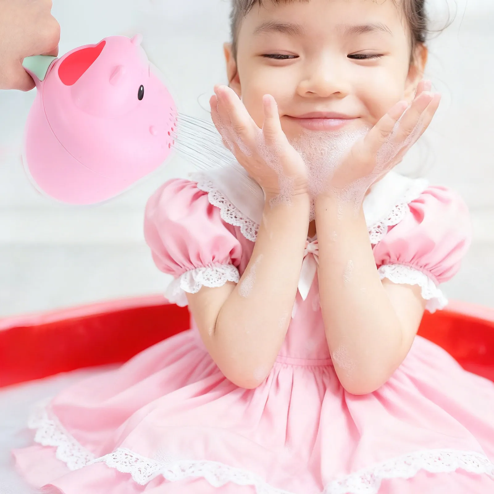 

Набор из 2-х чашек для мытья волос для малышей, с мультяшным дизайном, для купания, двухцветные, из полипропилена, с плавным потоком воды, удобные для держания, ложки для душа