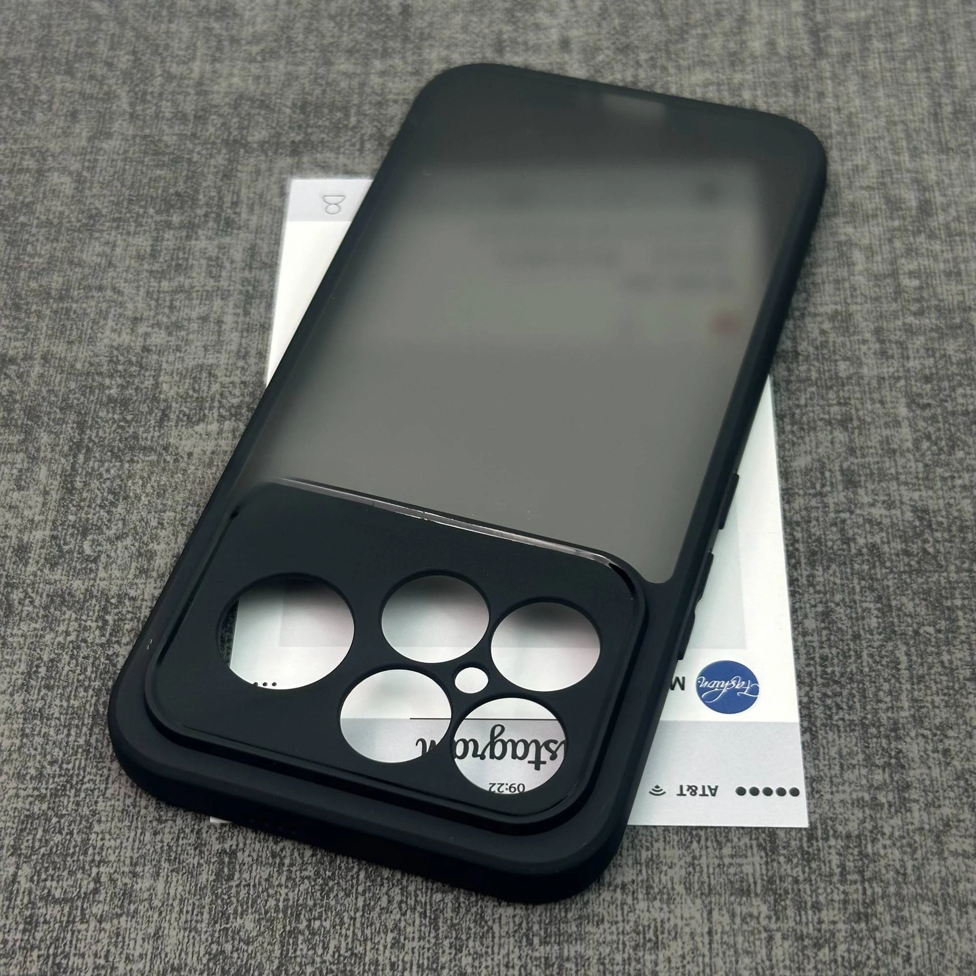 

Case For POCO F8 Ultra Pro Simple Magnetic Frosted Skin-friendly Fingerprint-resistant Silicone Cover Shockproof Bumper Funda