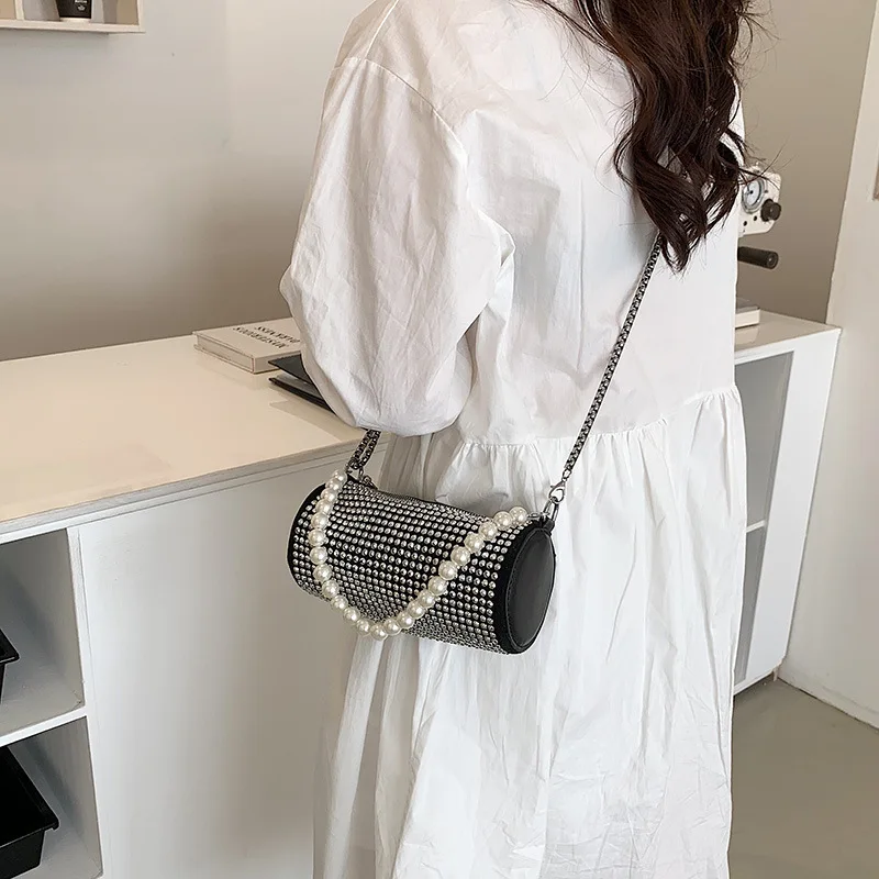 Fashion Rhinestone & Pearl Chain Crossbody Bag – Phone Pouch with Zipper, Adjustable Strap for Shoulder or Hand Carry