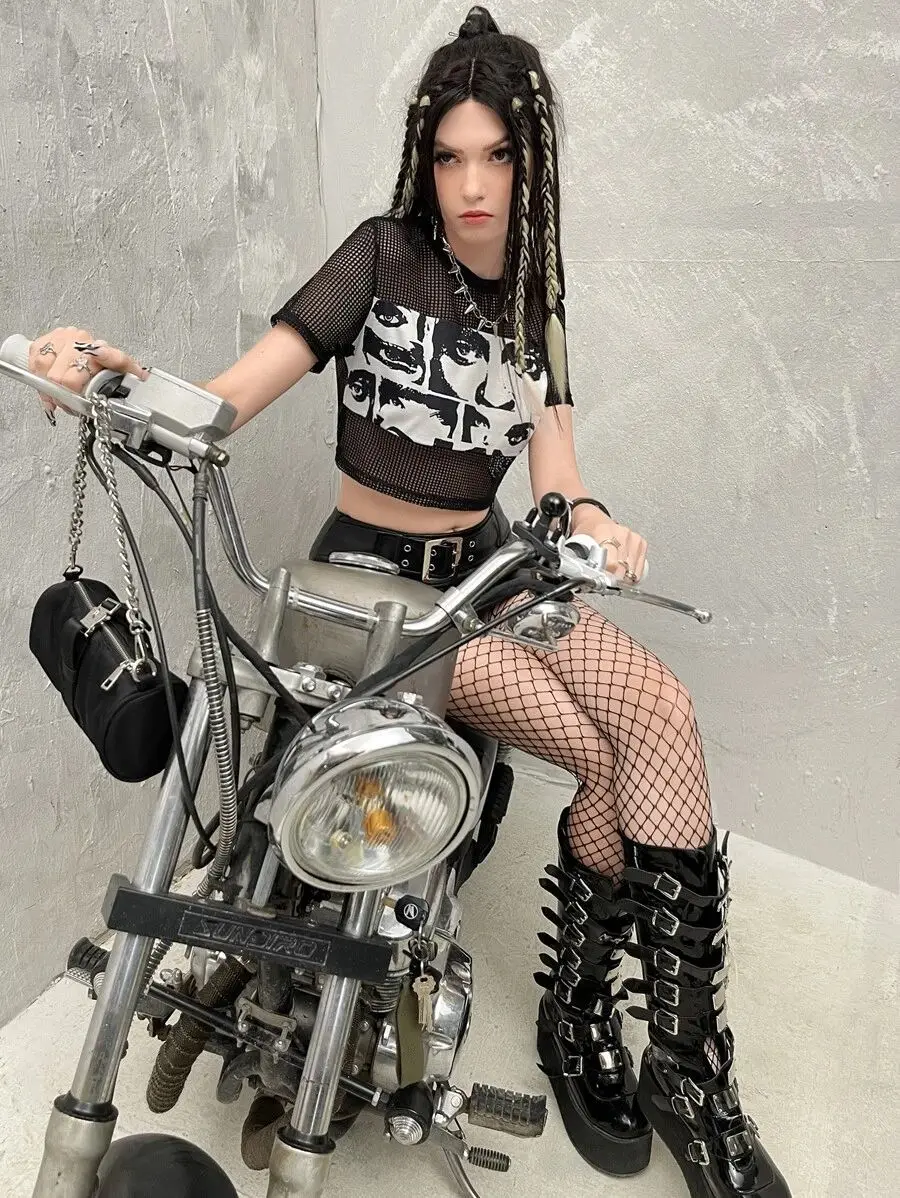 2000s Sexy Hot Girl Punk Hip-Hop Anime Pattern Printing Mesh Short Sleeve Crop Tops Casual Streetwear Round Neck Hollow T-Shirts