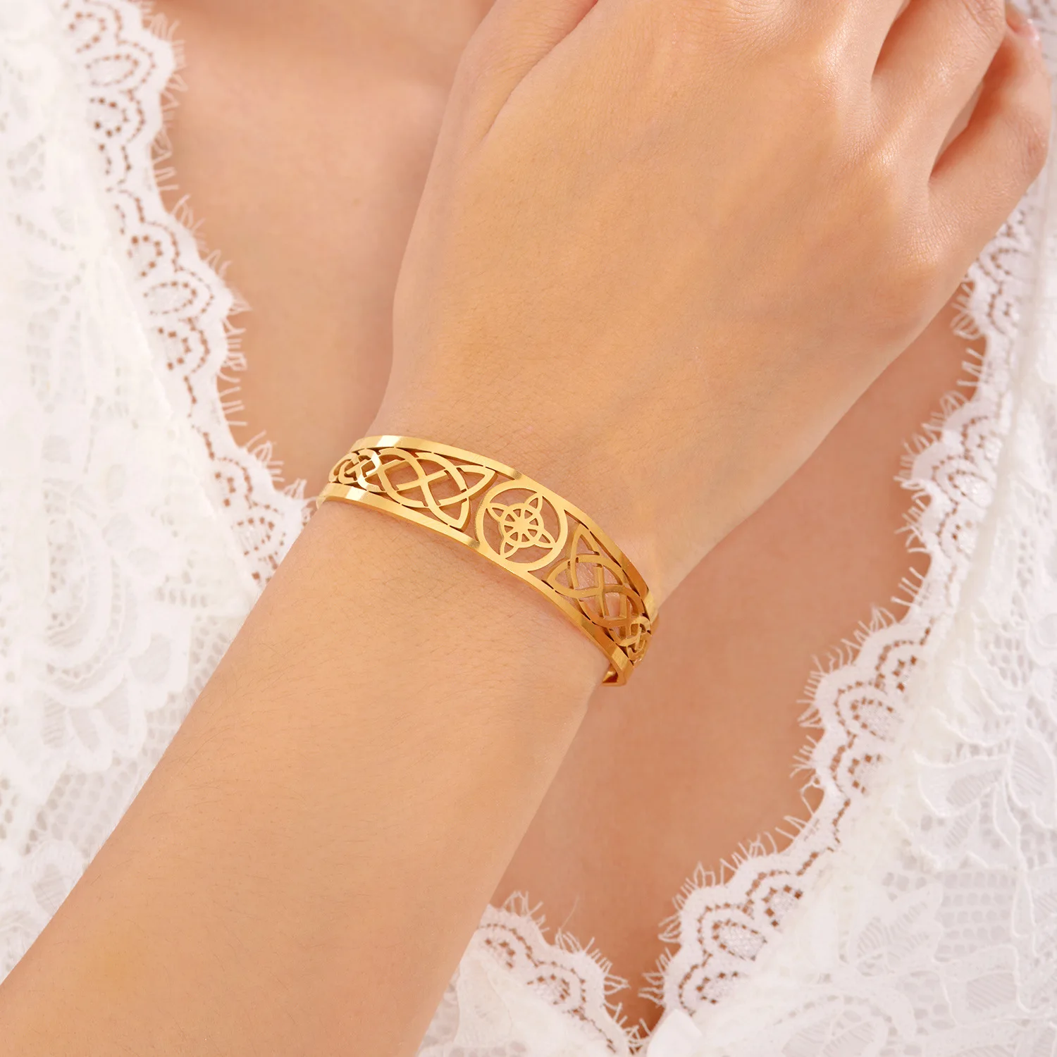 Stainless Steel Irish Celtic Knot Hollow Bracelet Women's Personality Trend Opening Non-Fading Bracelet