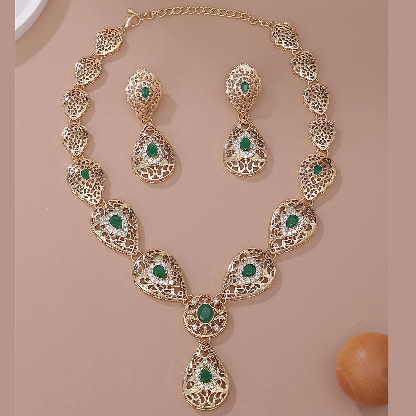 Vintage Water Drop Cutout Necklace Earring Set Caftan Women\'s Wedding Decorative Jewelry Set 2-Piece Set