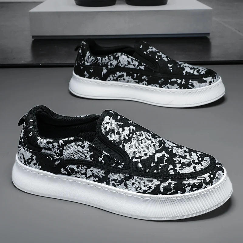 

Мужская универсальная повседневная тканевая обувь на лето, обувь для ленивых на дышащей мягкой подошве, подходит для работы и всех сезонов.