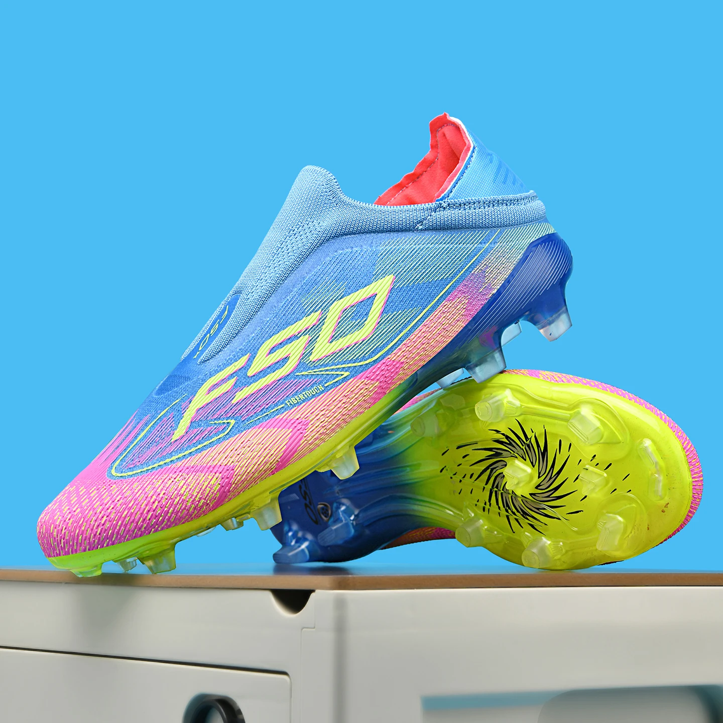 Men/Women Professional FG Soccer Cleats Lightweight Breathable Knit Laceless Football Boots Anti-slip Training Shoes