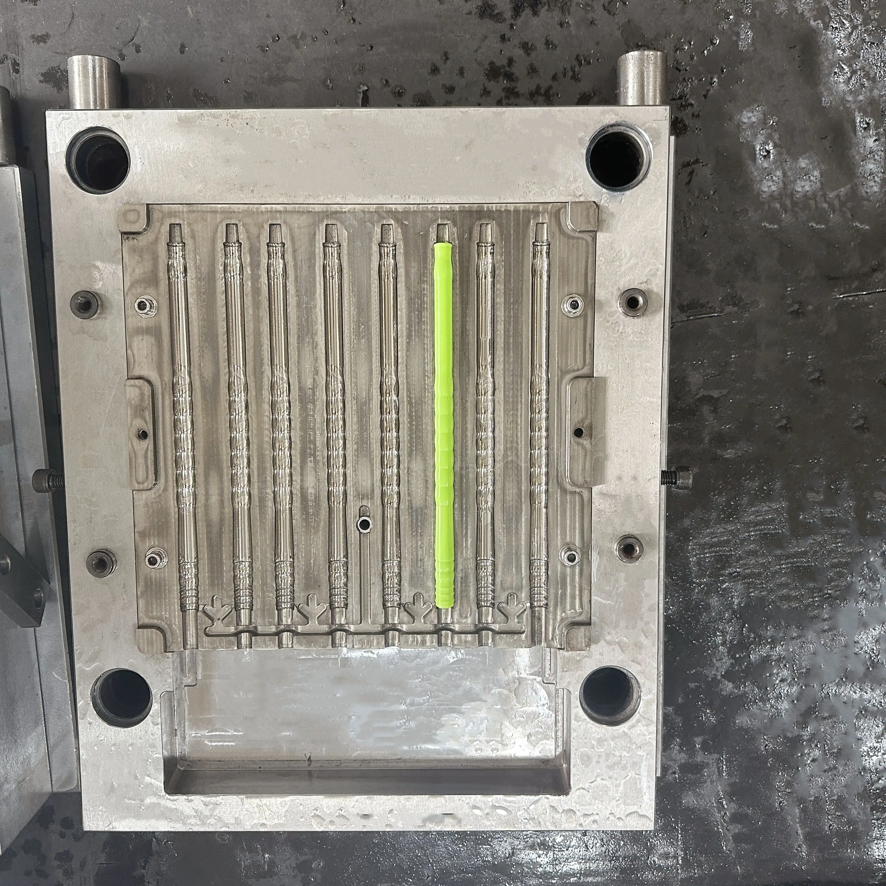عالية الجودة أنبوب الشيشة لمرة واحدة استخدام قالب البلاستيك الشيشة مادة PP خرطوم الشيشة قالب أنبوب الشيشة