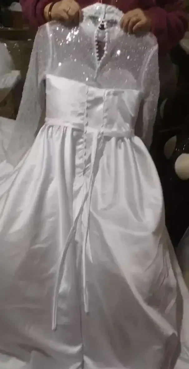 Abiti da ballo in raso con collo alto arabo personalizzato Dubai, cristalli scintillanti, perline, matrimonio a maniche lunghe taglie forti