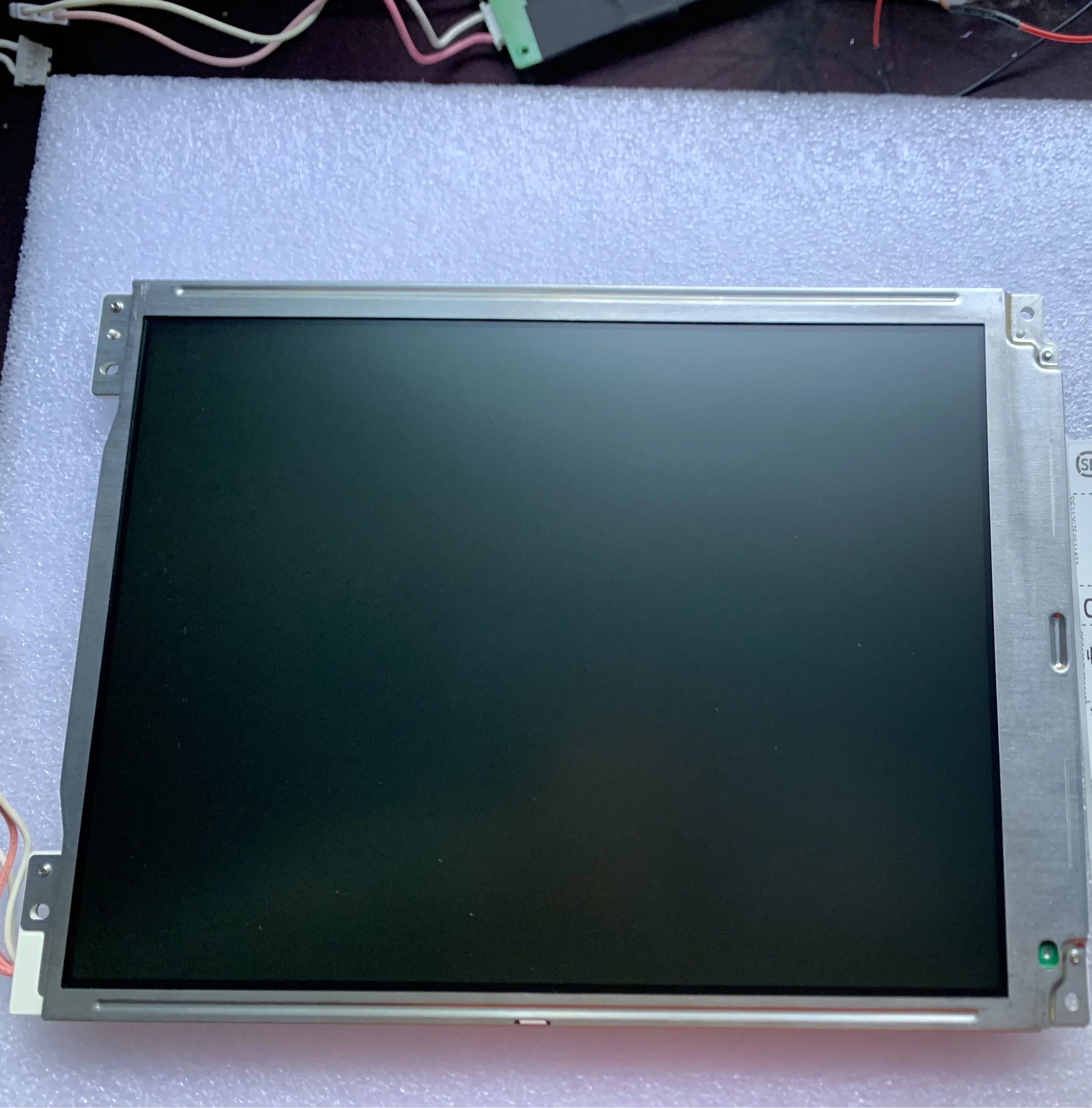 شاشة عرض LCD LQ104V1DG52