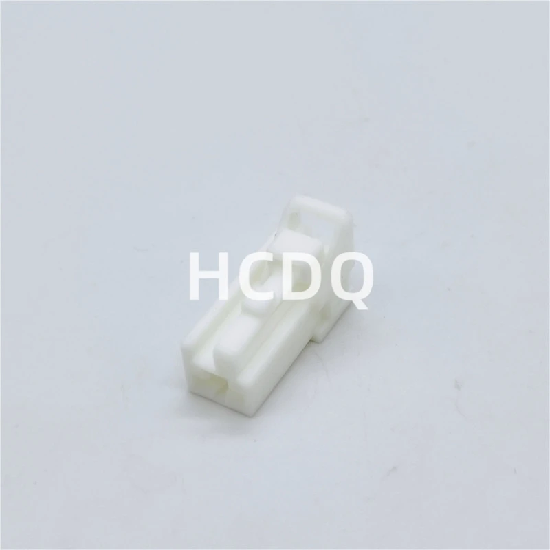 10 PCS Spot supply 6520-1888 original high-quality  automobile connector plug housing