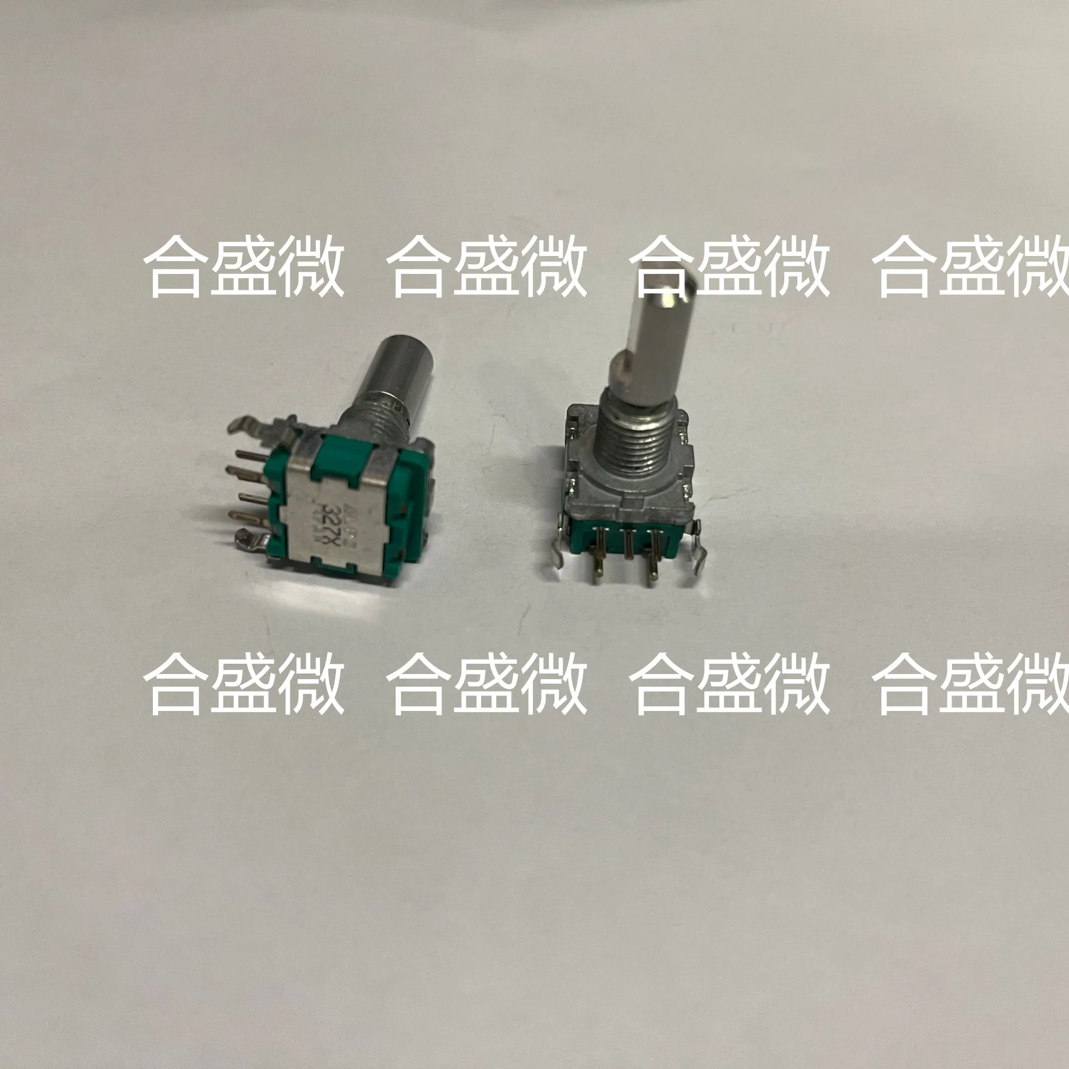 

1PCS Horizontal Encoder With Switch 30 Positioning Number 15 Pulse With Screw Tooth Shaft Length 20mm