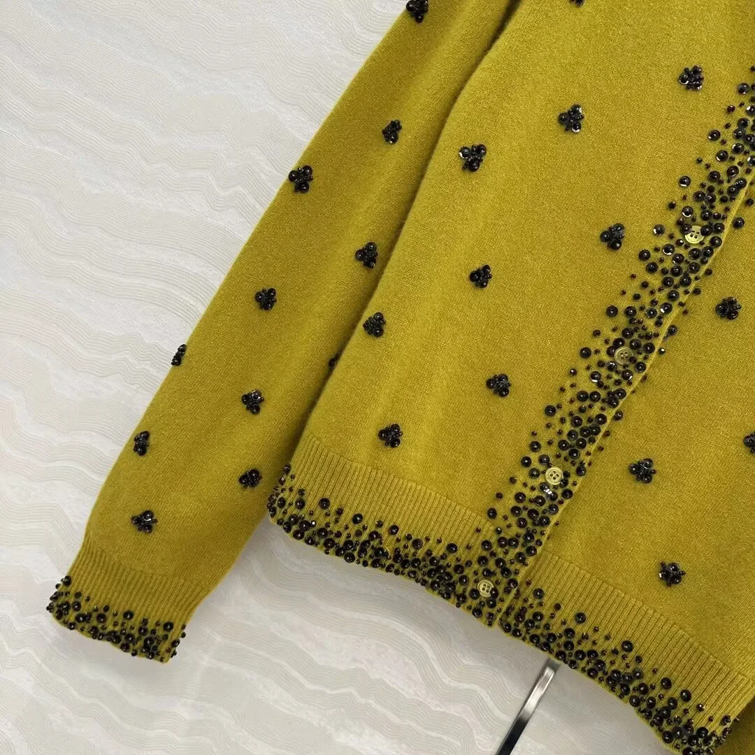 Wool sweater women's cardigan high-quality knitted long sleeved sequin elegant long sleeved round neck Spring Festival sweater 2