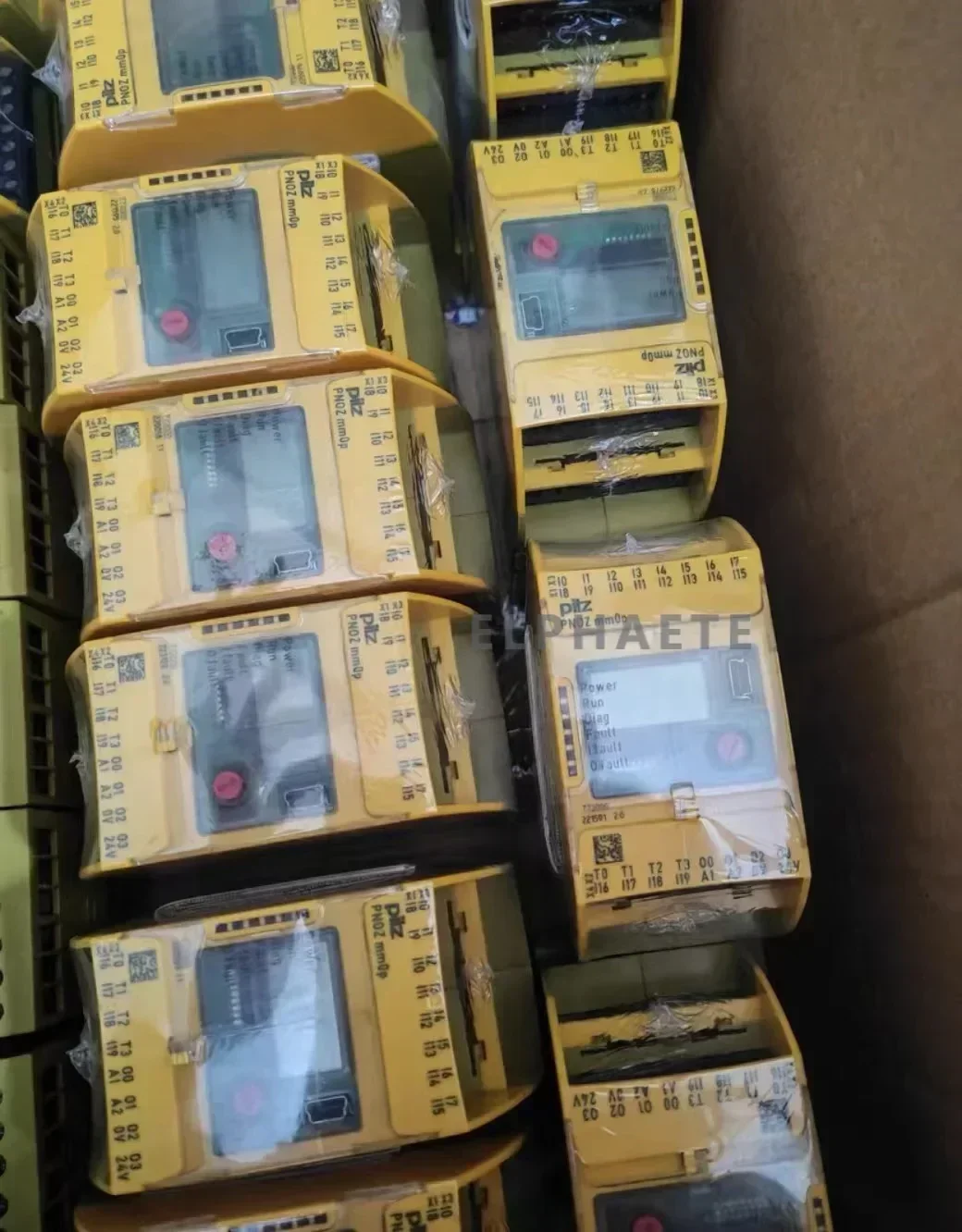 1 Piece Free Shipping New Safety Relays 772000 772002 772120 772121 772135 772138 772140 772142 772143 772137