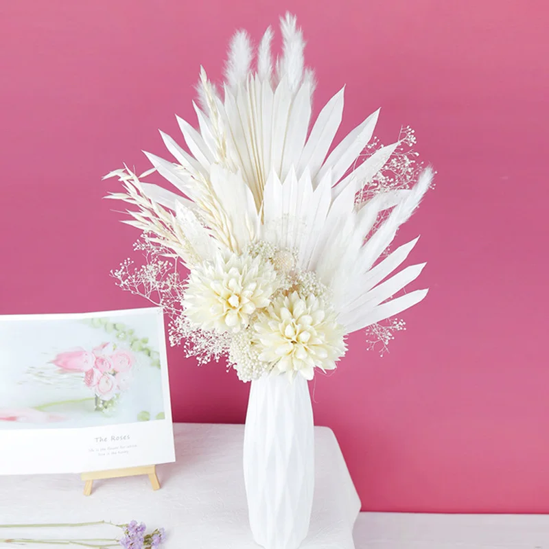 Pampas Grass Palm Leaves Natural Dried Flower Magnolia Ball Gypsophil Dream Star Bouquet Arrangement Wedding Decoration For Home