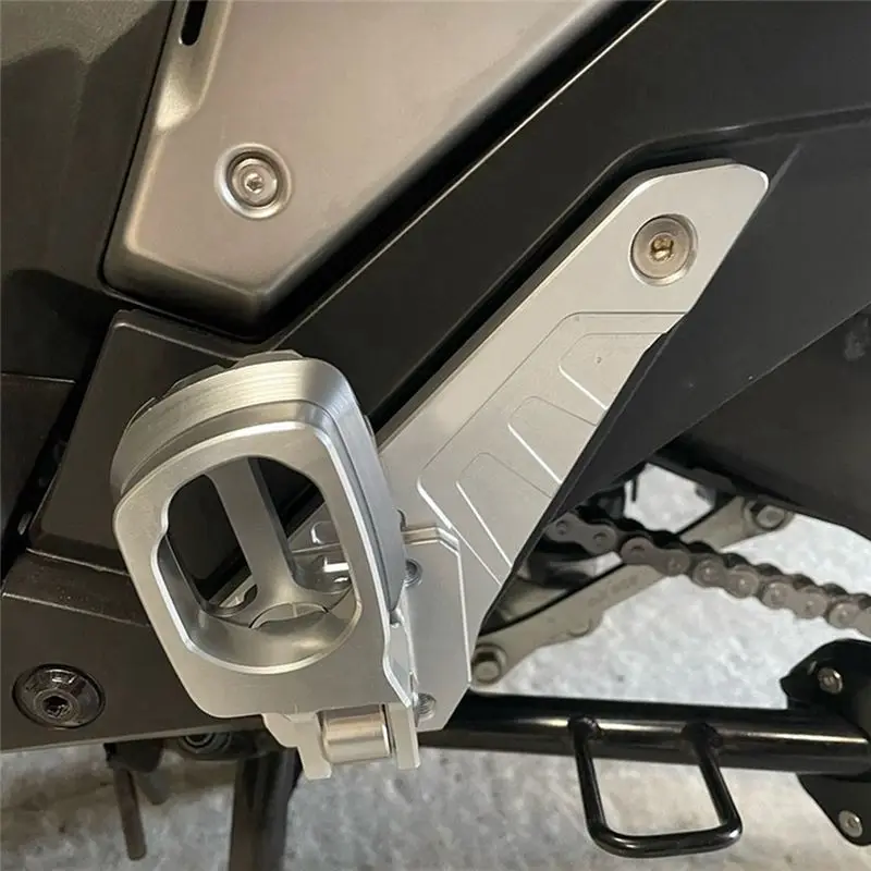 【Price Drop !!】 For HONDA XADV 750 Footpegs For HONDA XADV 750 Passenger Rear Fold Footrest Silver