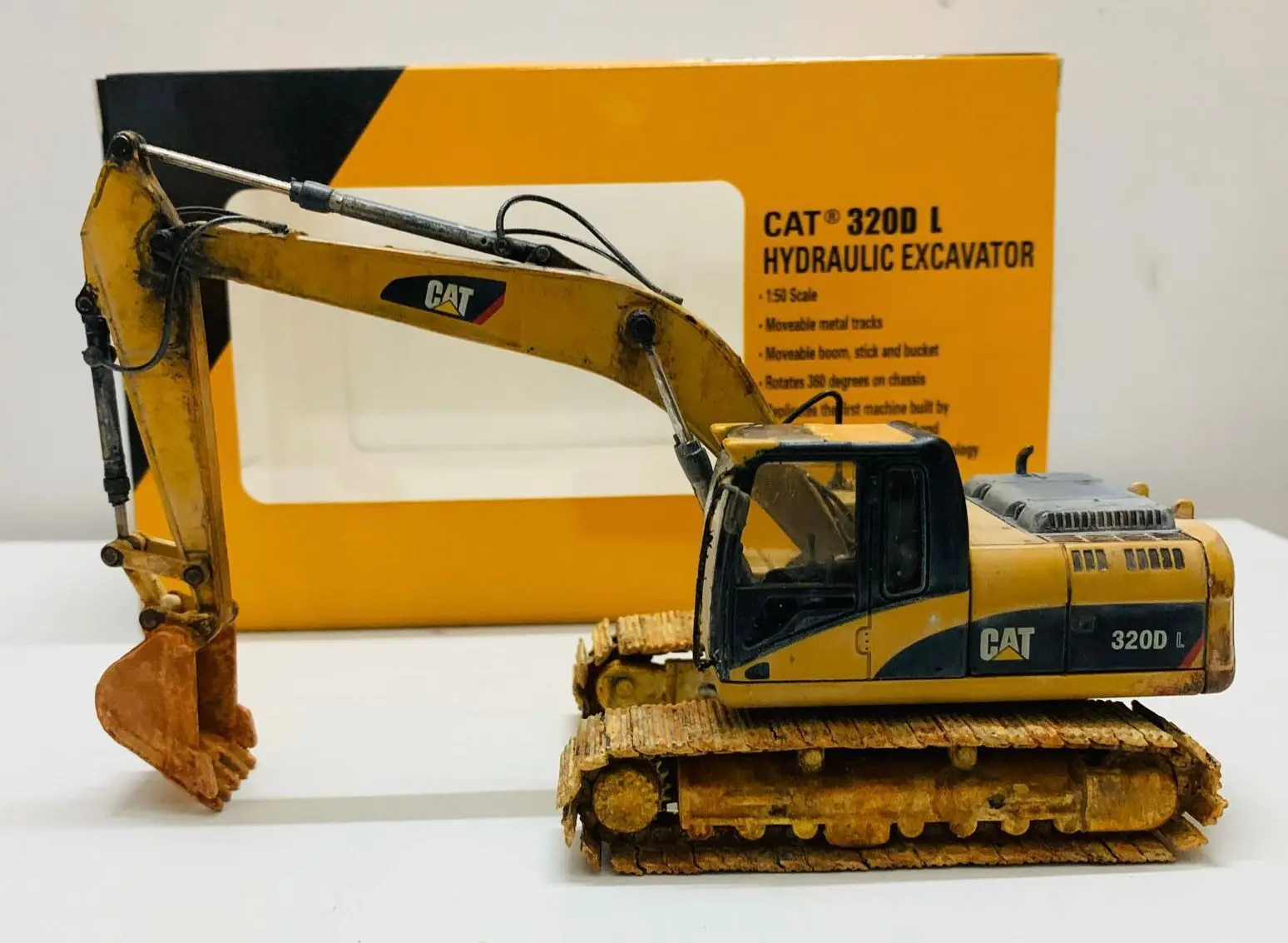 

320D L Muddy Edition Hydraulic Excavator 1/50 Die-Cast Model New in Box