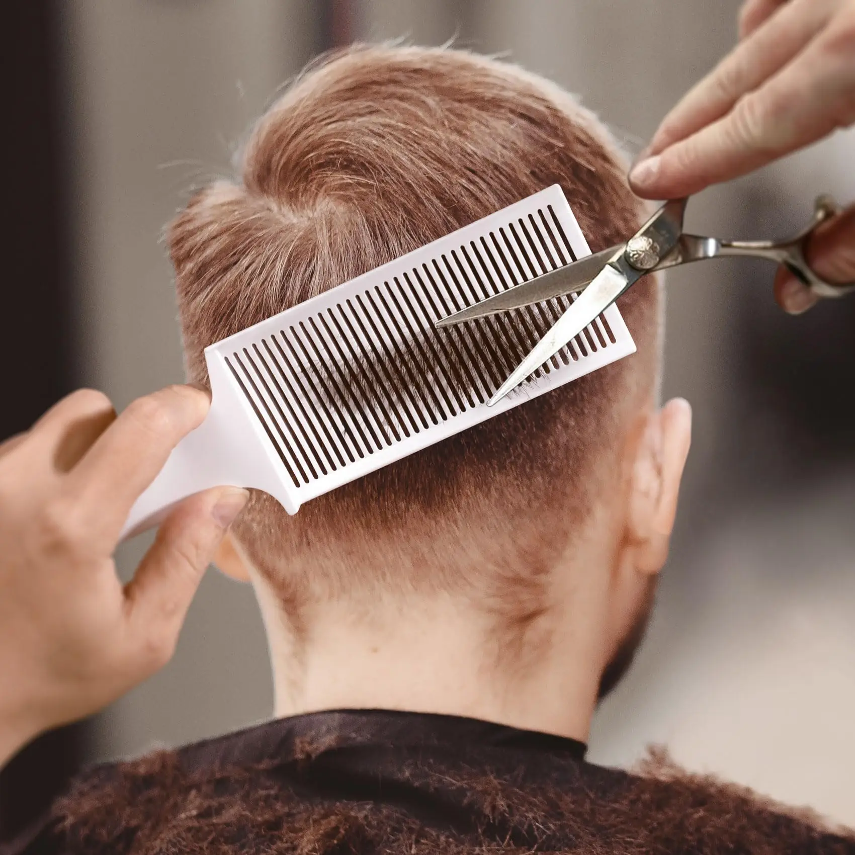 Curved Barber Comb for Men Professional Curved Positioning Comb Haircut Clipper Comb Barber Heat-Resistant Fade Comb