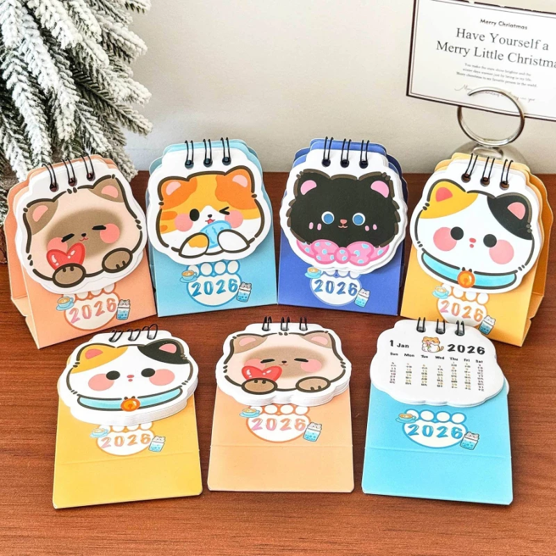 Regalo di materiale scolastico per ufficio 2026 Calendario da tavolo per gatti dei cartoni animati Ornamento di superficie per studenti Mini piccola decorazione adorabile Kawaii