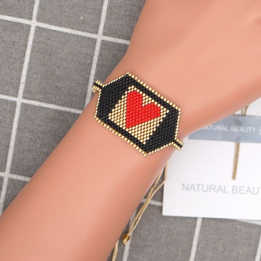 Rice bead bracelet Originality Hand woven  Heart  fashion  Simplicity  pattern  Bohemia  Adjustable Female Beaded Bracelet