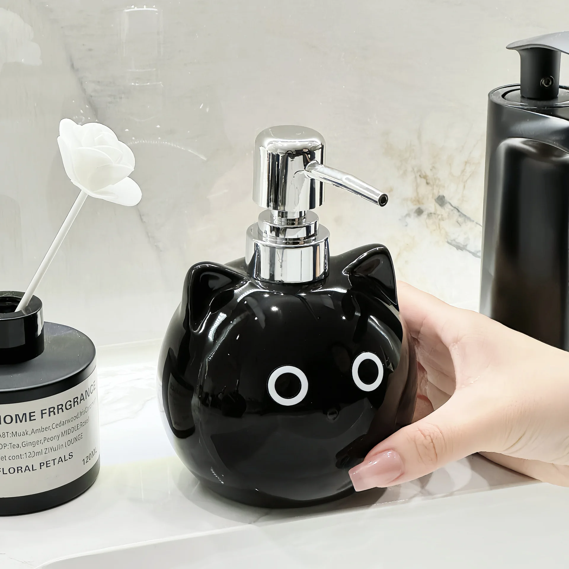 Original Cute Cat Hand Sanitizer in Separate Bottles, Bathroom Counter Top Shower Gel, Lotion, Pressed Ceramic Bottles ﻿