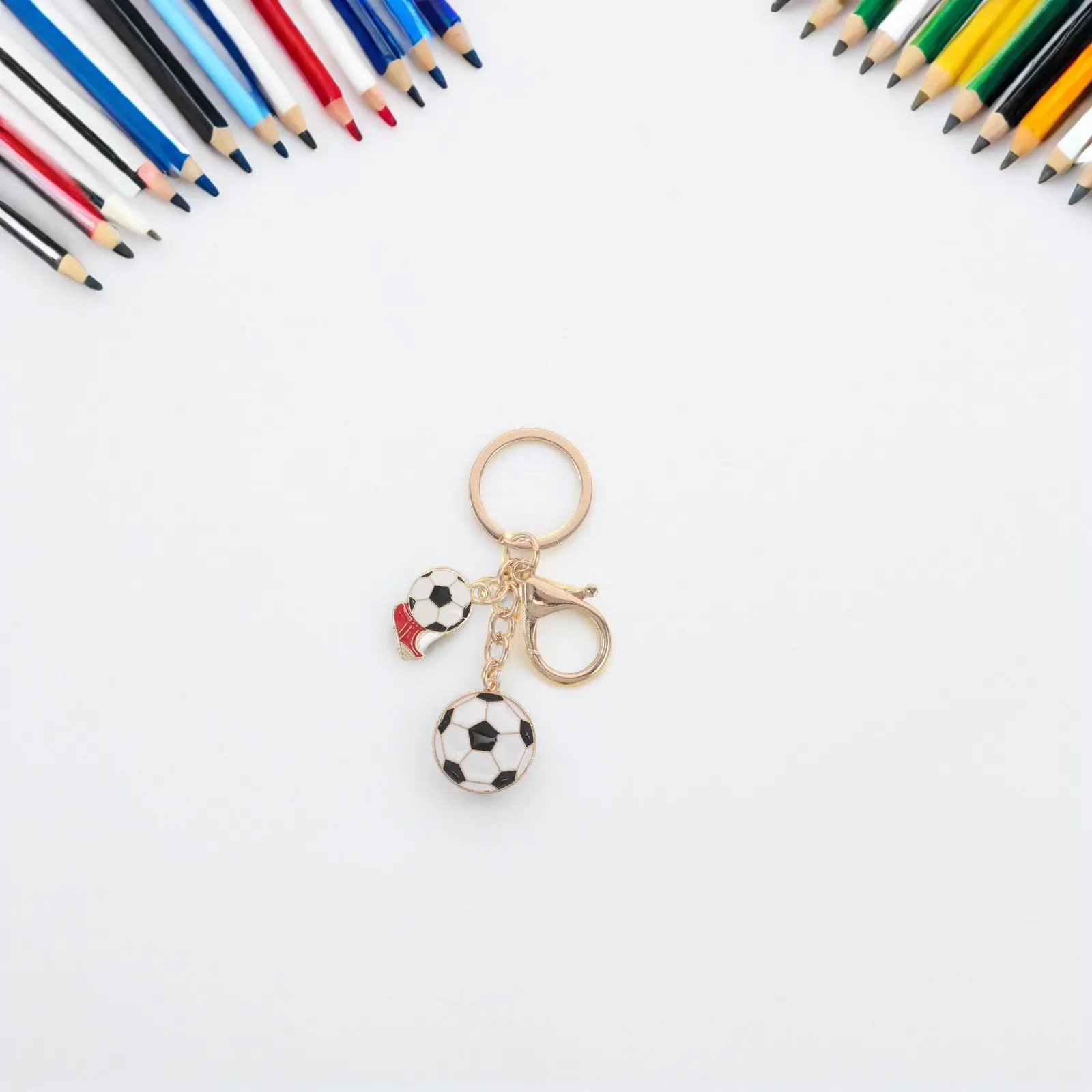 6Pcs Football Keychain Soccer Pendant Alloy Team Keyrings for Football Party Favors Soccer Bag Charms Event Sports Keyring