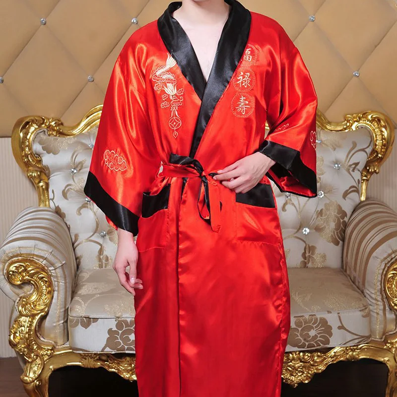 

Chinese Style Embroidery Tang Suit Men's Pajamas Men And Women Couples Robe Bathrobe Large Size Medium-sleeved Homewear