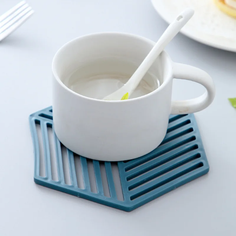 Creative Hollow Hexagonal Coaster Non-Slip Heat Insulation Coaster Tea CupHot Drink Coffee Silicone Pad Home Kitchen Accessories