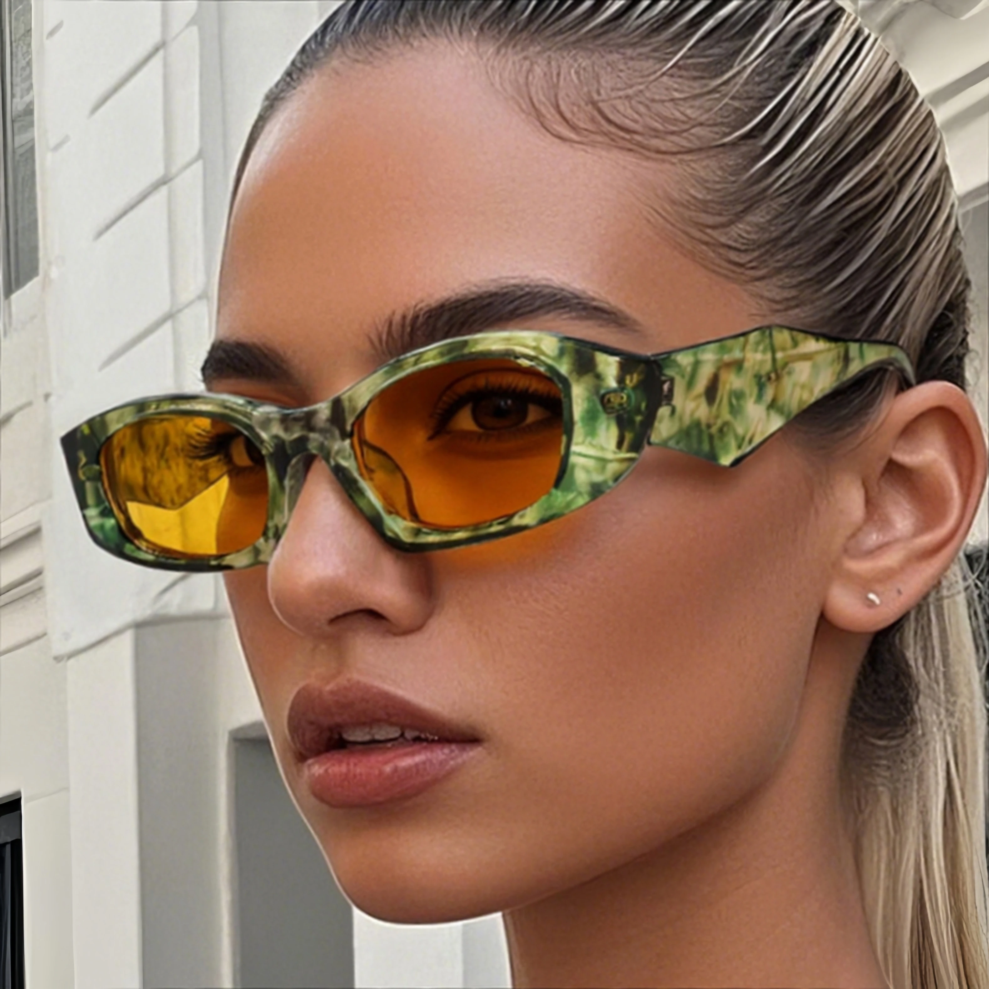 Fashionable New Retro Cat-Eye Irregular Glasses Frame Wide-Leg Men's and Women's High-End Sunglasses view 2