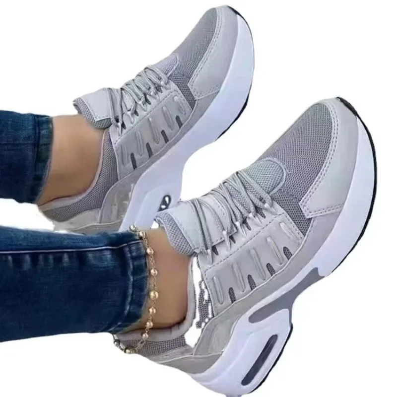 

Spring and Autumn plus casual single shoes for women, with a lace up mesh at the front for breathability