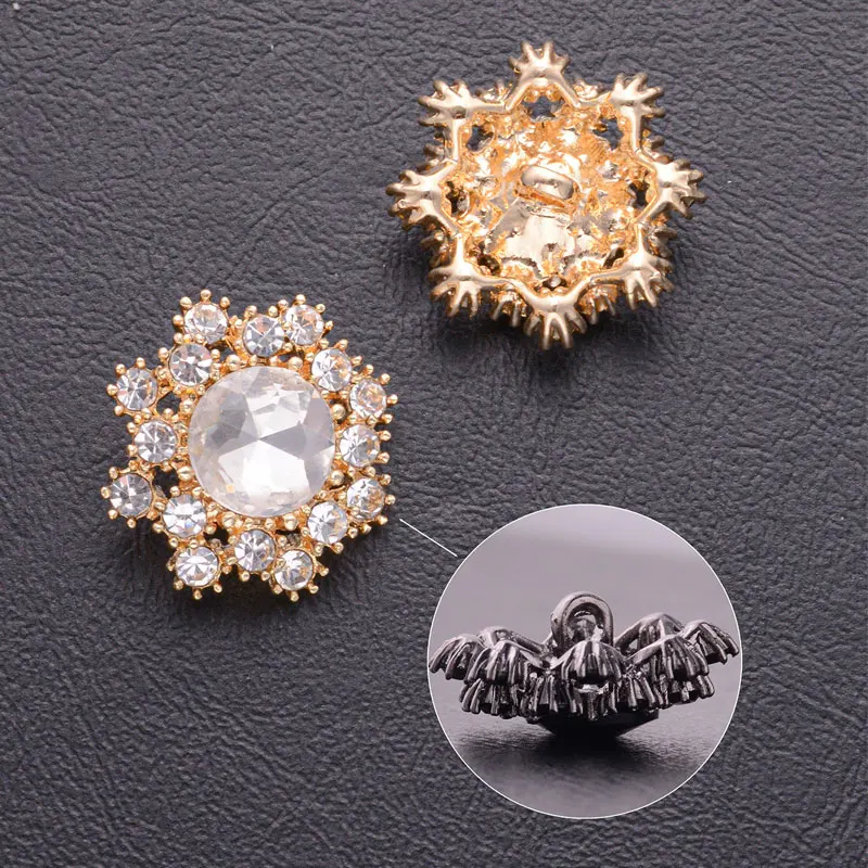 4pcs Gold/Black Metal Plating Hollow Out Rhinestone Flower-Shape Sewing Buttons For Clothing Decorative DIY Jewelry Accessories