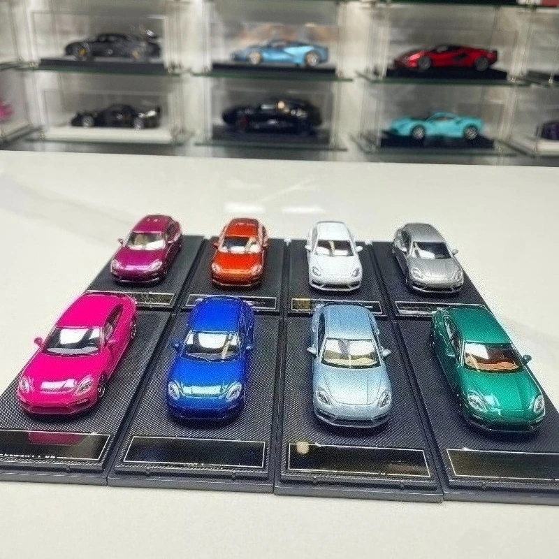 For Liberty, a Porsche Panamera Turbo S Touring Edition 1:64 alloy car model figurine, randomly available