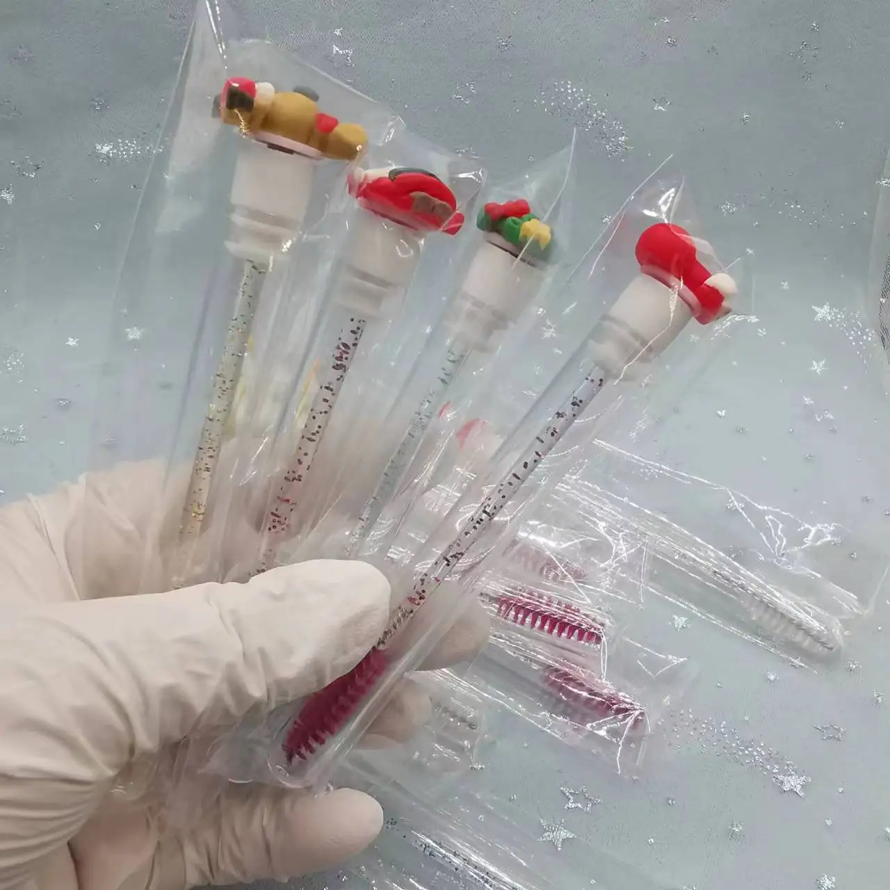 20 szt. Świąteczne szczoteczki do rzęs obrotowe z tubkami Jednorazowe aplikatory do tuszu do rzęs Szczoteczki do czyszczenia rzęs