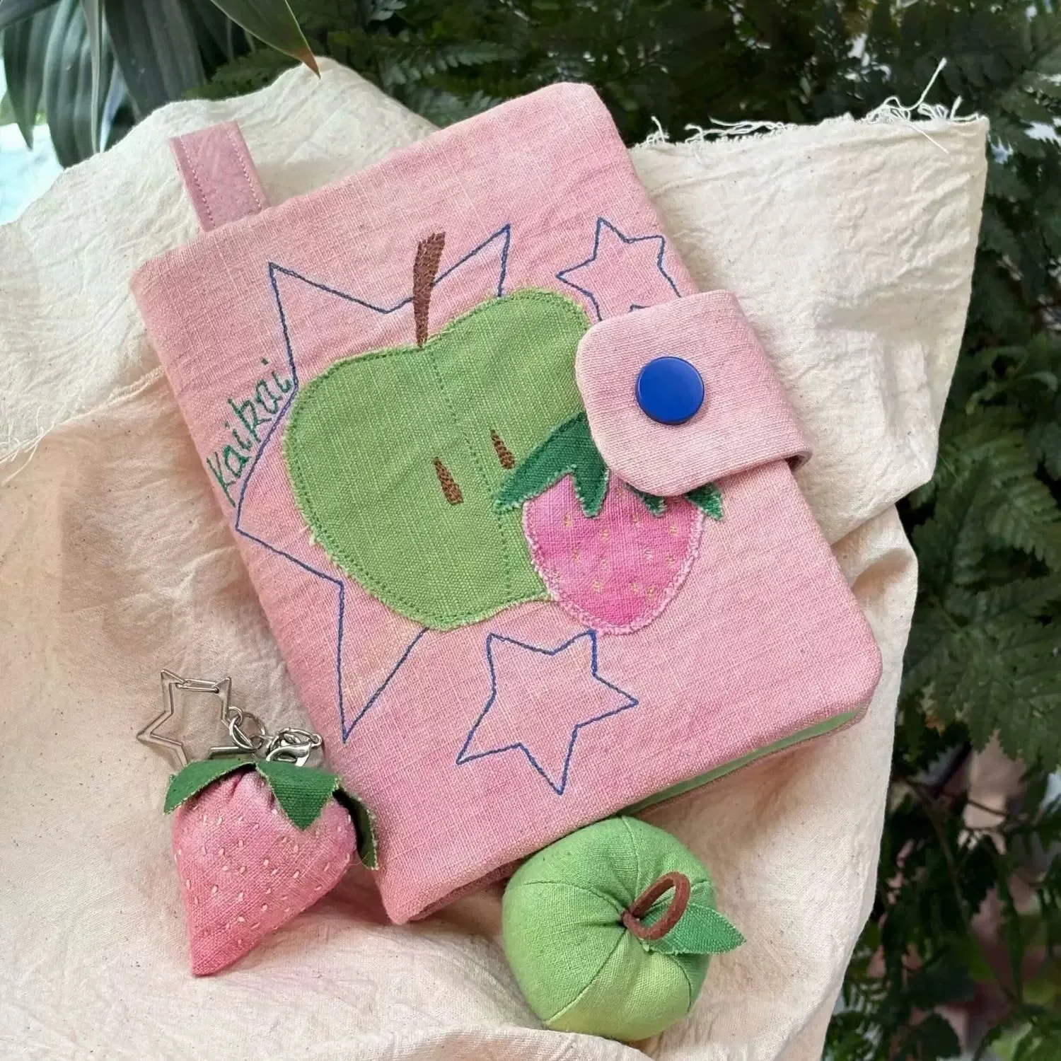 Japanese Style Fresh Strawberry Green Apple Passport Bag Niche And High-Value Three In One Portable ID Card Bag Zero Wallet