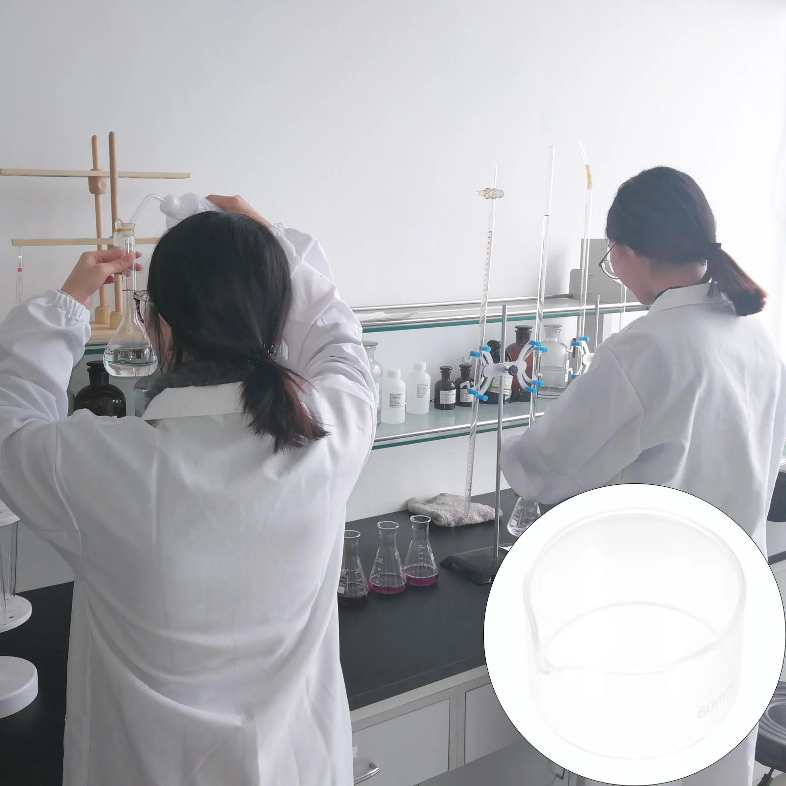 

Laboratory Glassware Crystallizing Dish with Spout Small Crystallization Dishes