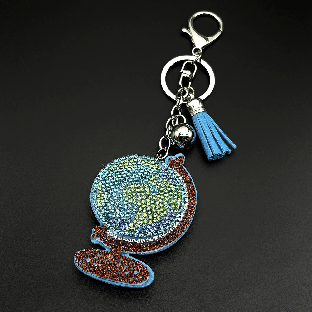 Gradient Rhinestone Globe Keychain For Travel Lovers World Travel Bling Crystal Tassel Bell Literary Bag Charm Jewelry Gifts