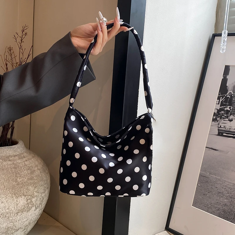 

Women's Elegant Polka Dot Bucket Bag Luxury Hobo Top Handle Crossbody Bag with Pendant Charm, 1 Pc Fashion Shoulder Handbag
