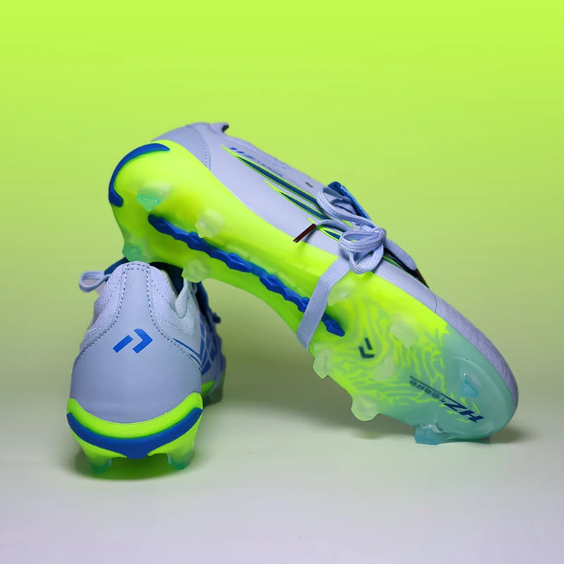

Professional Mens Soccer Shoes Boys Football Shoes FG Football Field Boots Comfortable Non-Slip Training Soccer Sneakers 35-45