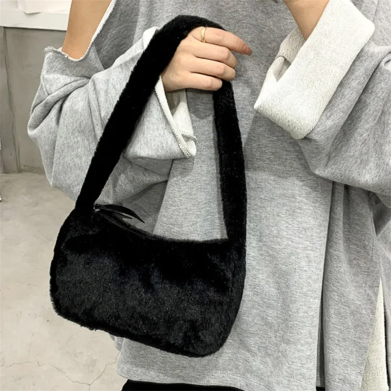 Women\'s Plush Bag High-capacity Soft Comfortable Fashionable Autumn Winter One Shoulder Versatile Female\'s Handbags