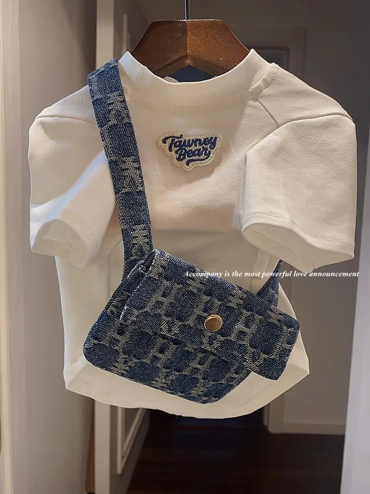 Trendy Design Cartoon Cute Print Pet T-Shirt With Snack Bag Fashionable Dog Clothing Set