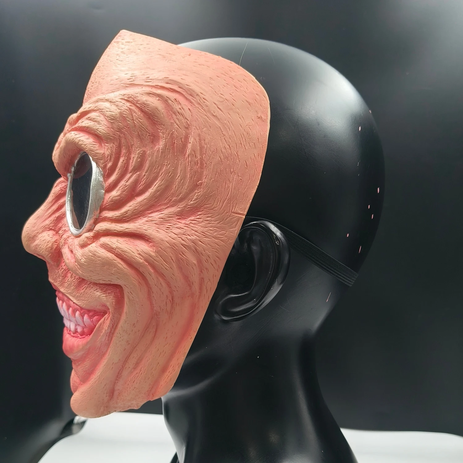 Großäugige Dämonen-Latexmaske mit Bösartigem Lächeln Gruseliges Monster Halloween Cosplay Party Spukhaus Kostüm-Requisite für Erwachsene – Detail 8