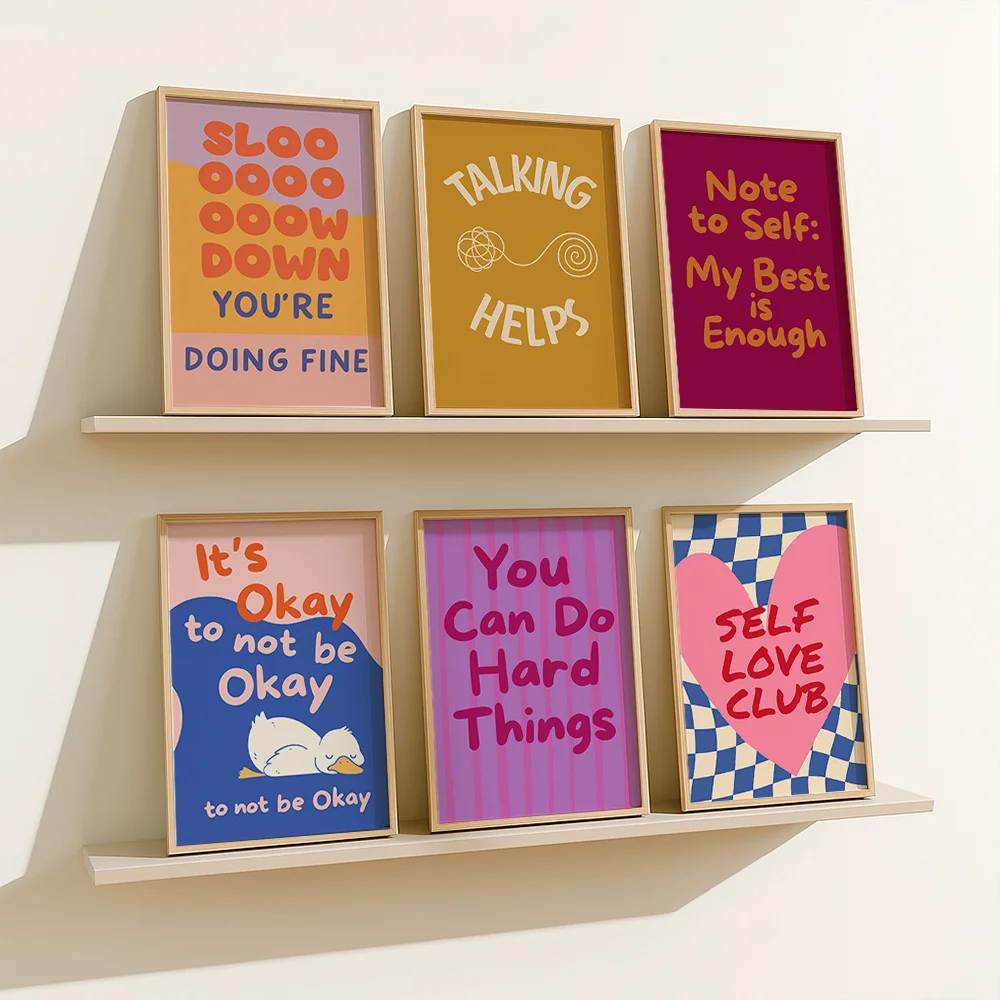 Un juego de 6 carteles de lona con citas inspiradoras y coloridas en un estilo moderno, adecuados para decorar salas de estar y dormitorios.