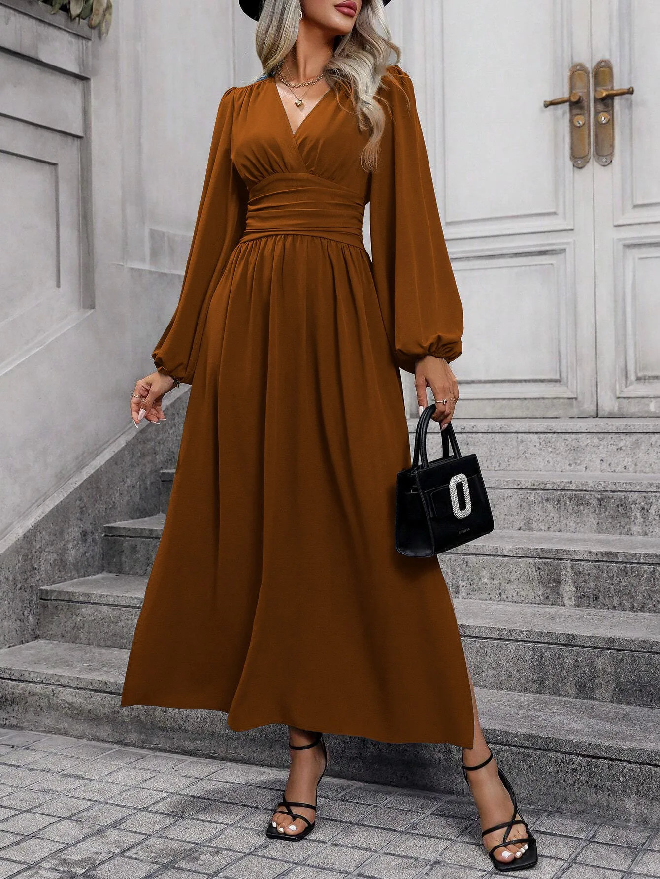 Französisches Retro-Kleid mit Laternenärmeln und Schlitz für Damen, Winter 2025, Strick-Bodycon-Maxikleid – Detail 7