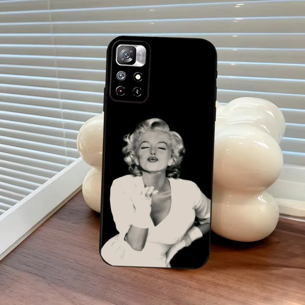 M-Marilyn M-MonroeS Vintage Phone Case For Samsung S25,S24,S23,S22,S21,FE,S30,S20,S10,Plus,Ultra,Lite 5G Silicone Cover