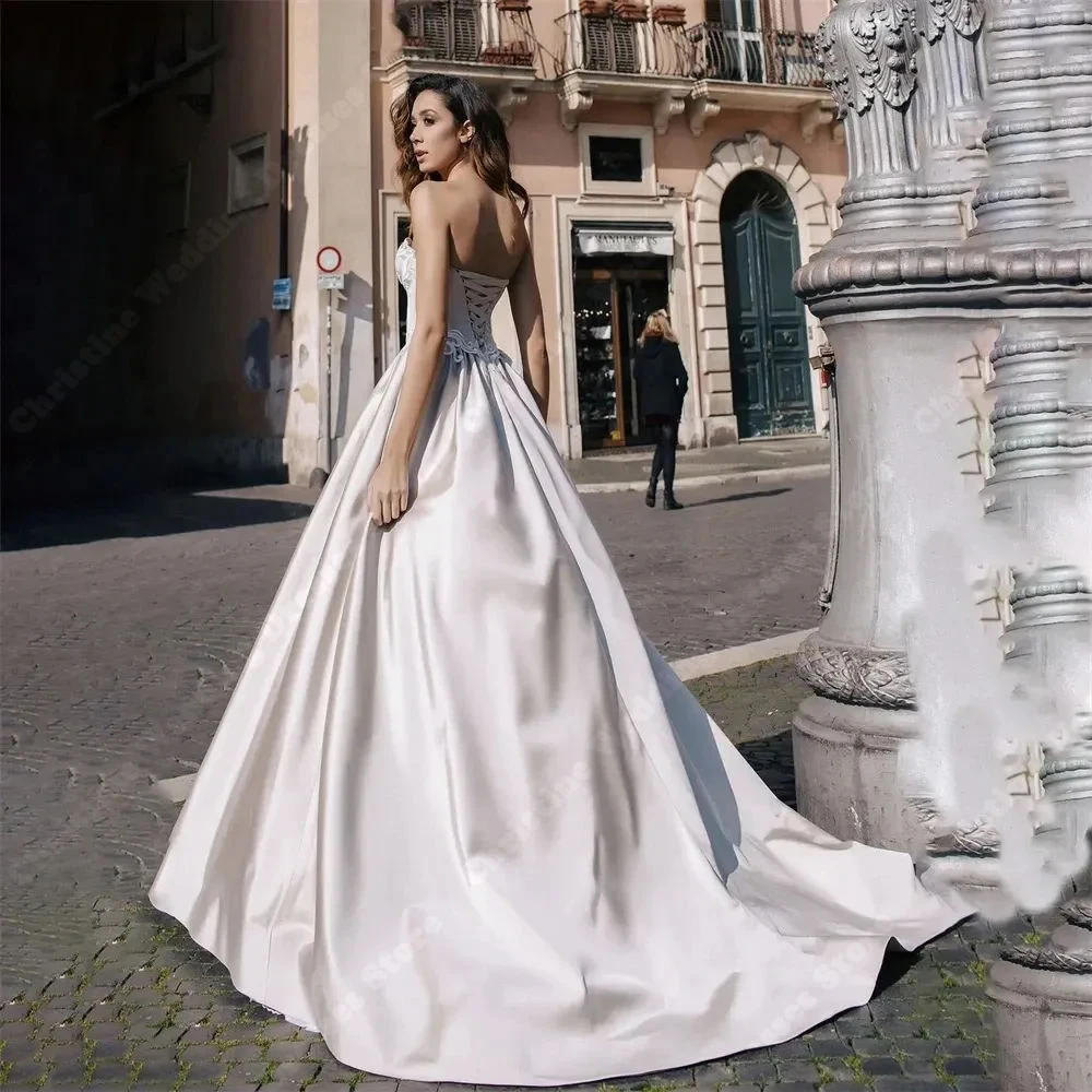 Sweet Satin Surface Wedding Dresses Lace Appliques Flower Printing Tulle Bridal Gowns Banquet Backless Princess Robes Customized