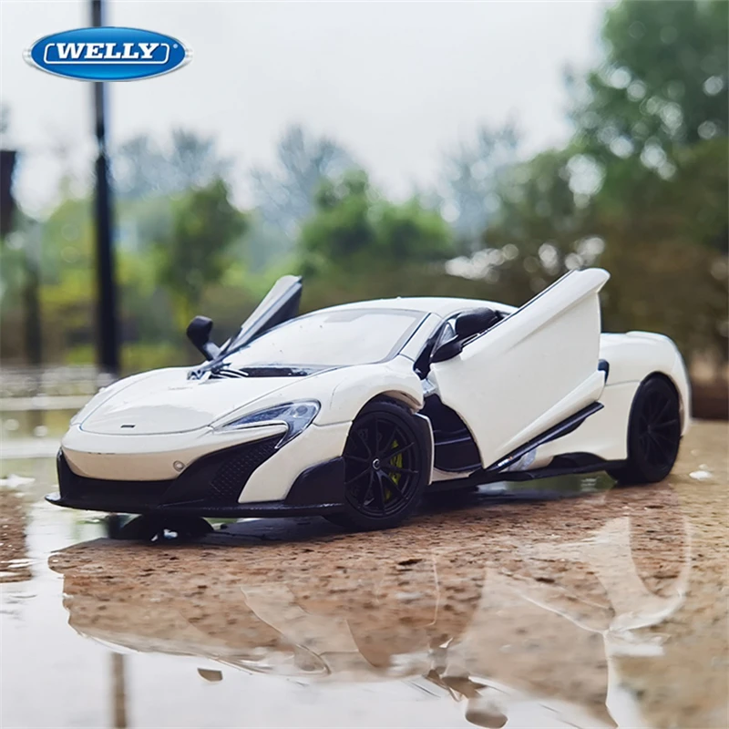 WELLY 1:24 McLaren 675LT Alloy Super Sports Car Model Diecast Metal Ttrack Racing Vehicles Car Model Simulation Collection Gifts