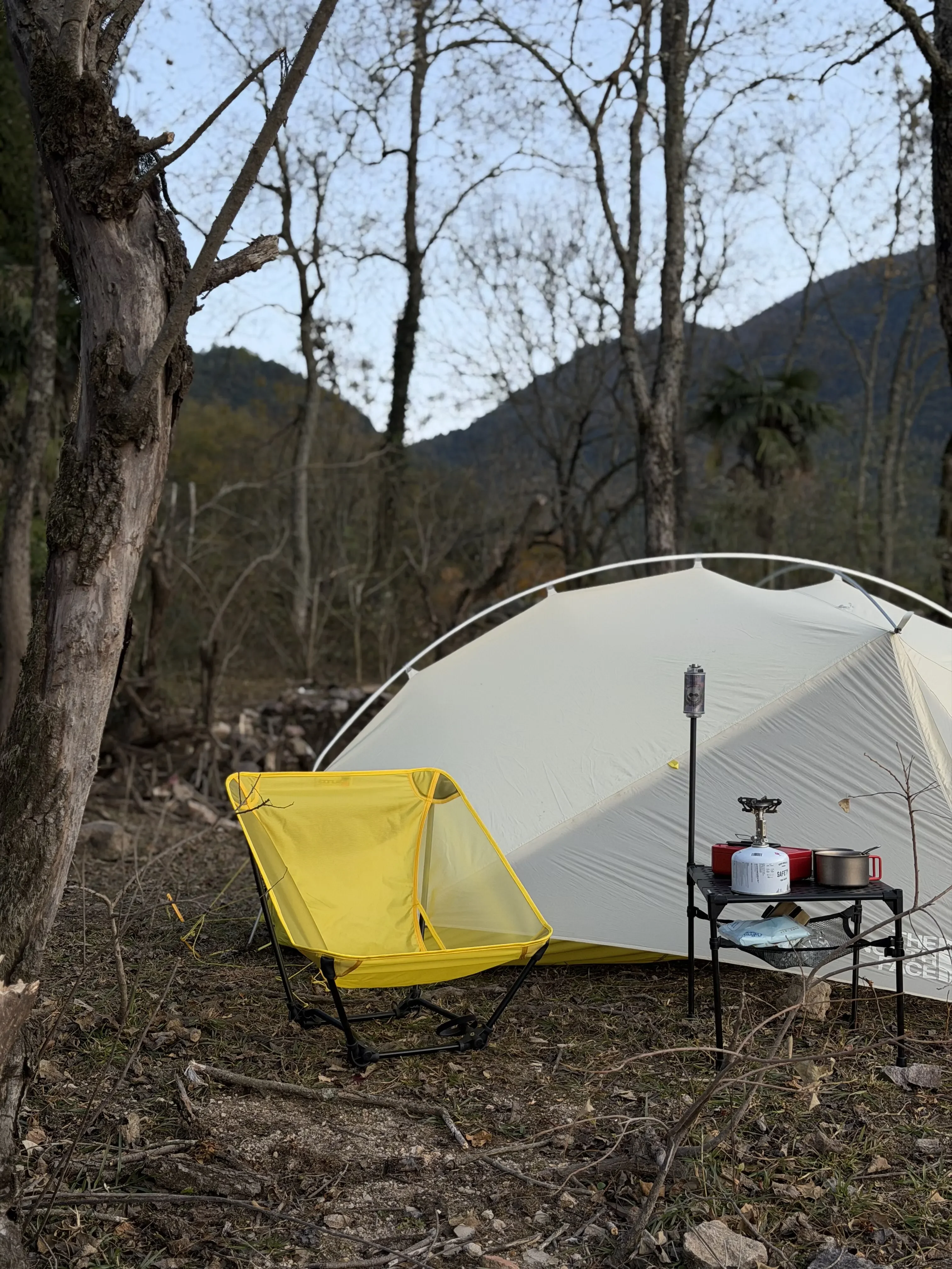 580g Ultraleichter Mondstuhl Tragbarer Klappbarer Campingstuhl 7001-T6 Aluminiumrahmen Netzrückenlehne für Wandern und Backpacking – Detail 8