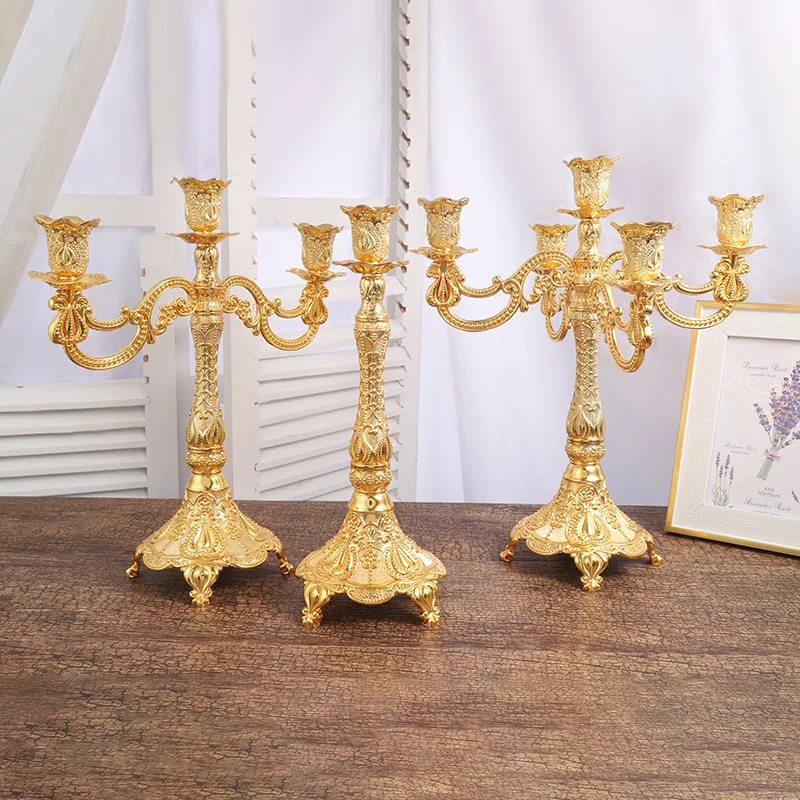 Nordic Retro Metal Candle Holder Light Luxury Relief Candle Vessel Ornament Hotel Restaurant Elegant Decor